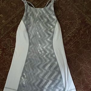 Lululemon top